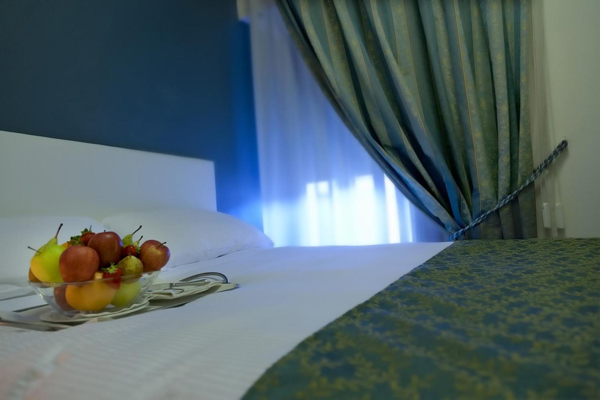 Grande Albergo Potenza Habitación foto