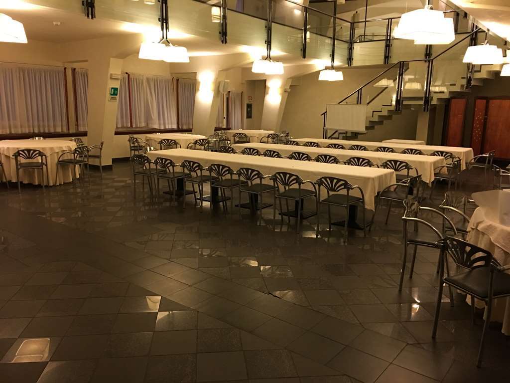 Grande Albergo Potenza Facilidades foto